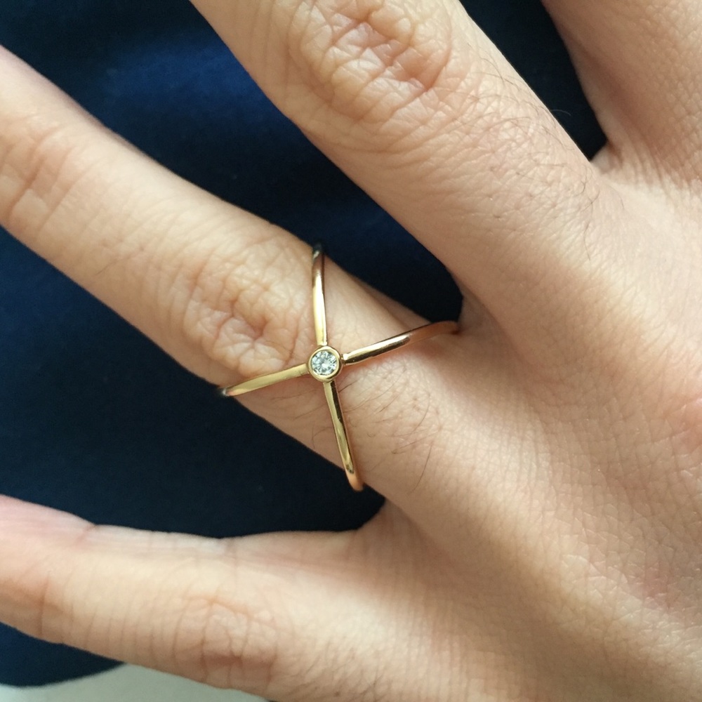 NIB Gold Criss Cross Diamond Ring